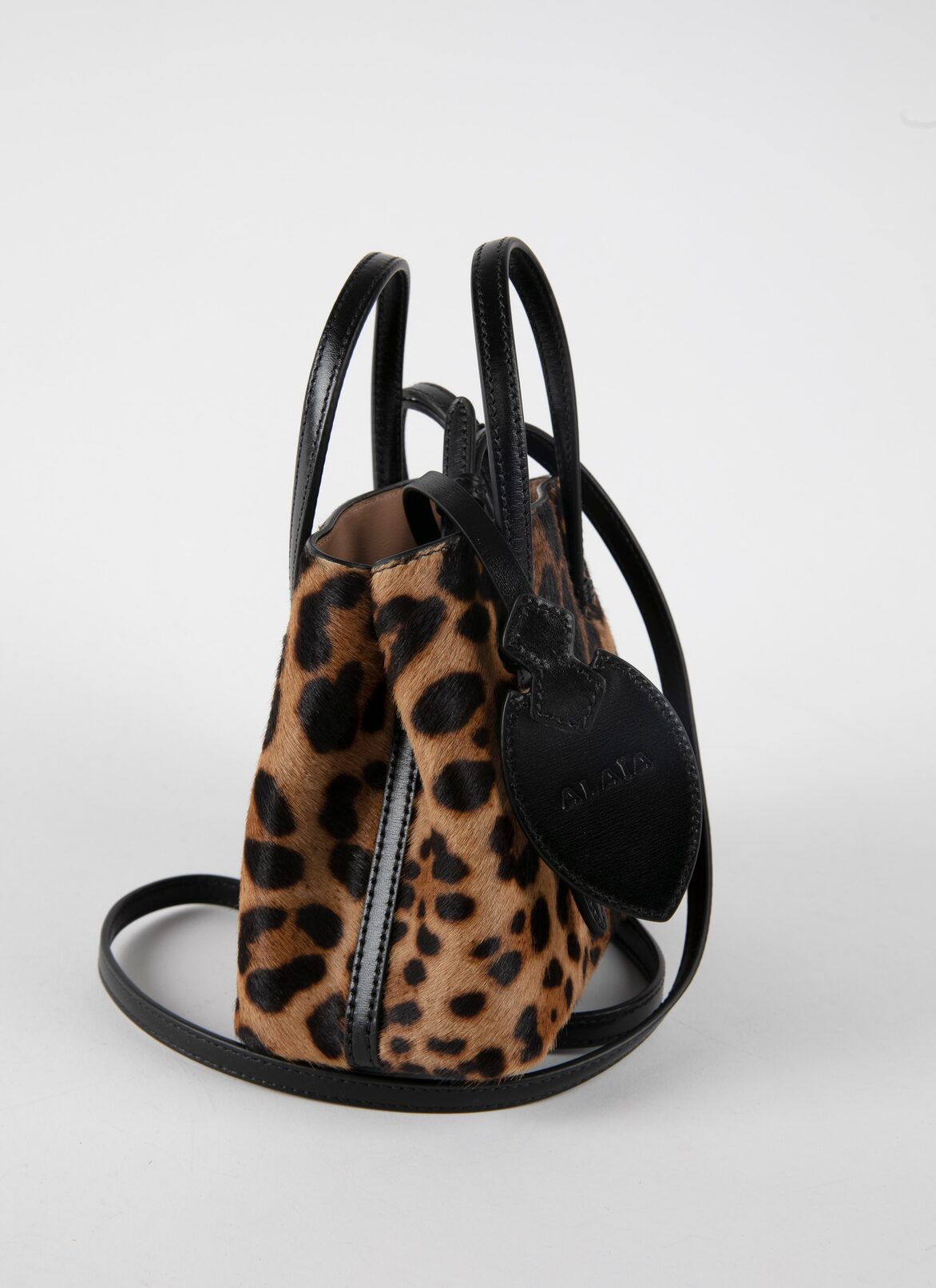 Handbags ALAÏA 브론즈/블랙 HANDBAGS